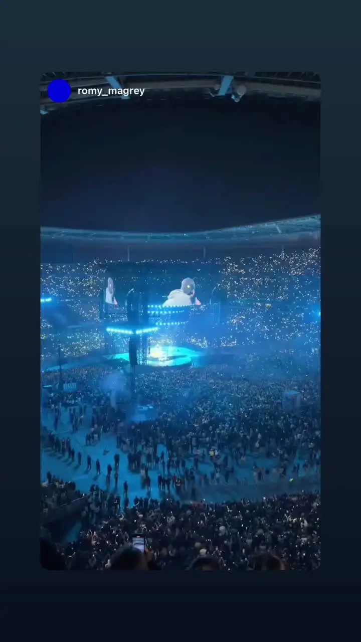 Vue de la place d'un client pendant un concert